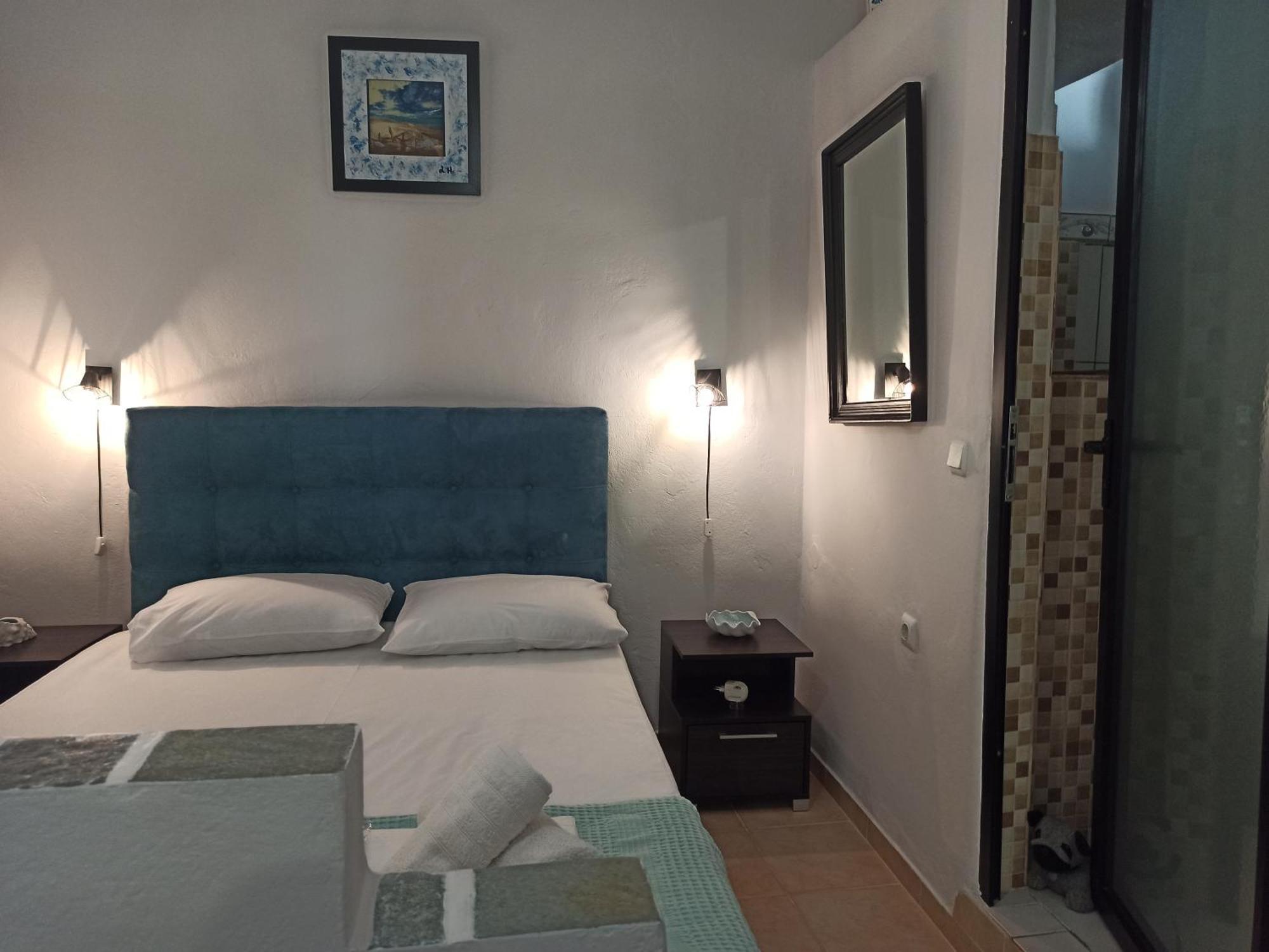 Poseidon Apartments Гайос Экстерьер фото