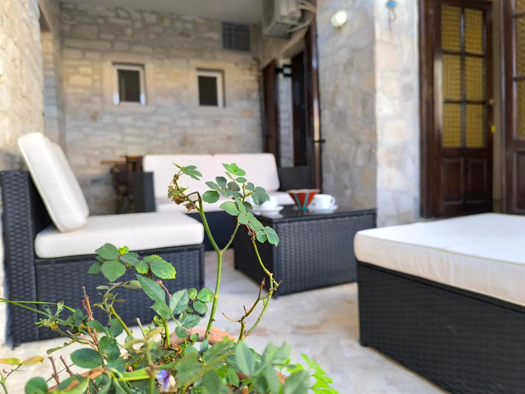 Poseidon Apartments Гайос Экстерьер фото